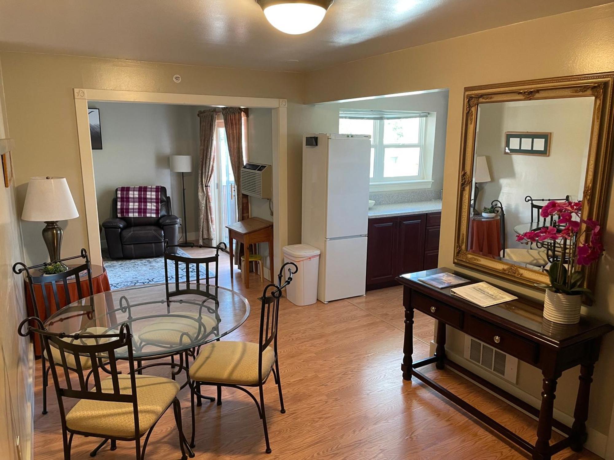 Goldsmith'S River Front Inn Missoula Bagian luar foto